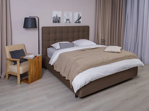 Двуспальная кровать с матрасом Leon - Современная кровать, украшенная декоративным кантом.